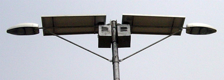 solar powered street light